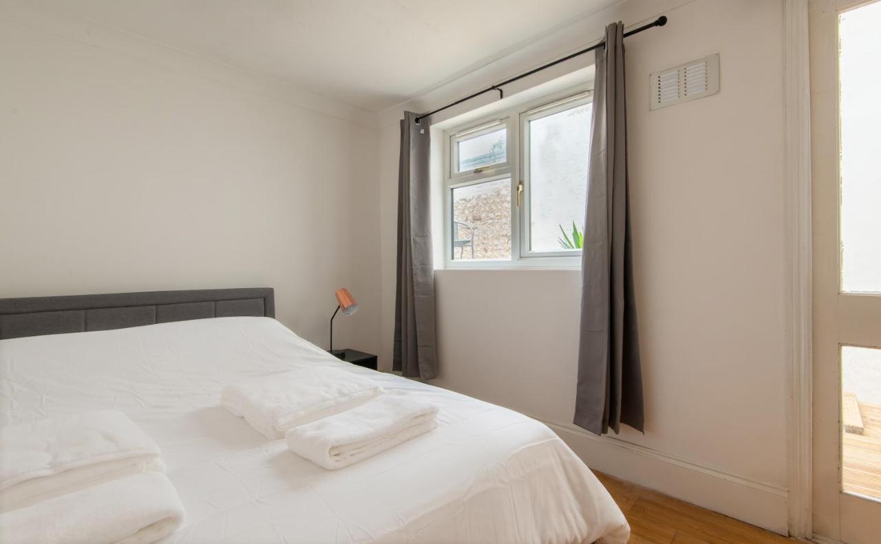 -Newly Refurbished- Stylish Apartment 5 Minutes From Station W Garden Brighton Eksteriør bilde